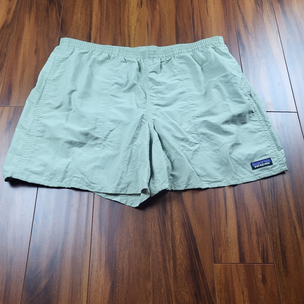 Patagonia BAGGIES Mesh Lined Athletic Shorts (Men's XL) Green  - 5"